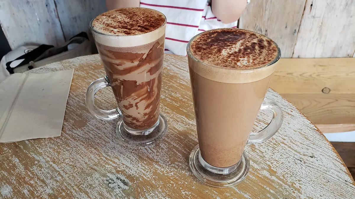Bakery & Café bakes